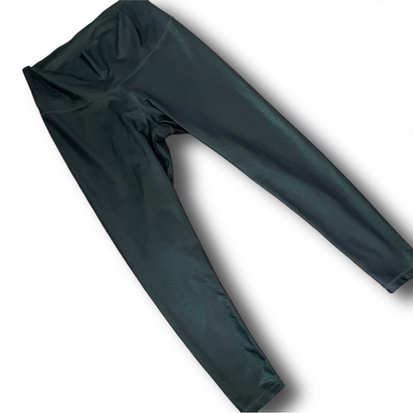 Plus Size Black High-Waisted Workout Dri Fit Leggings - Picture 6 of 12